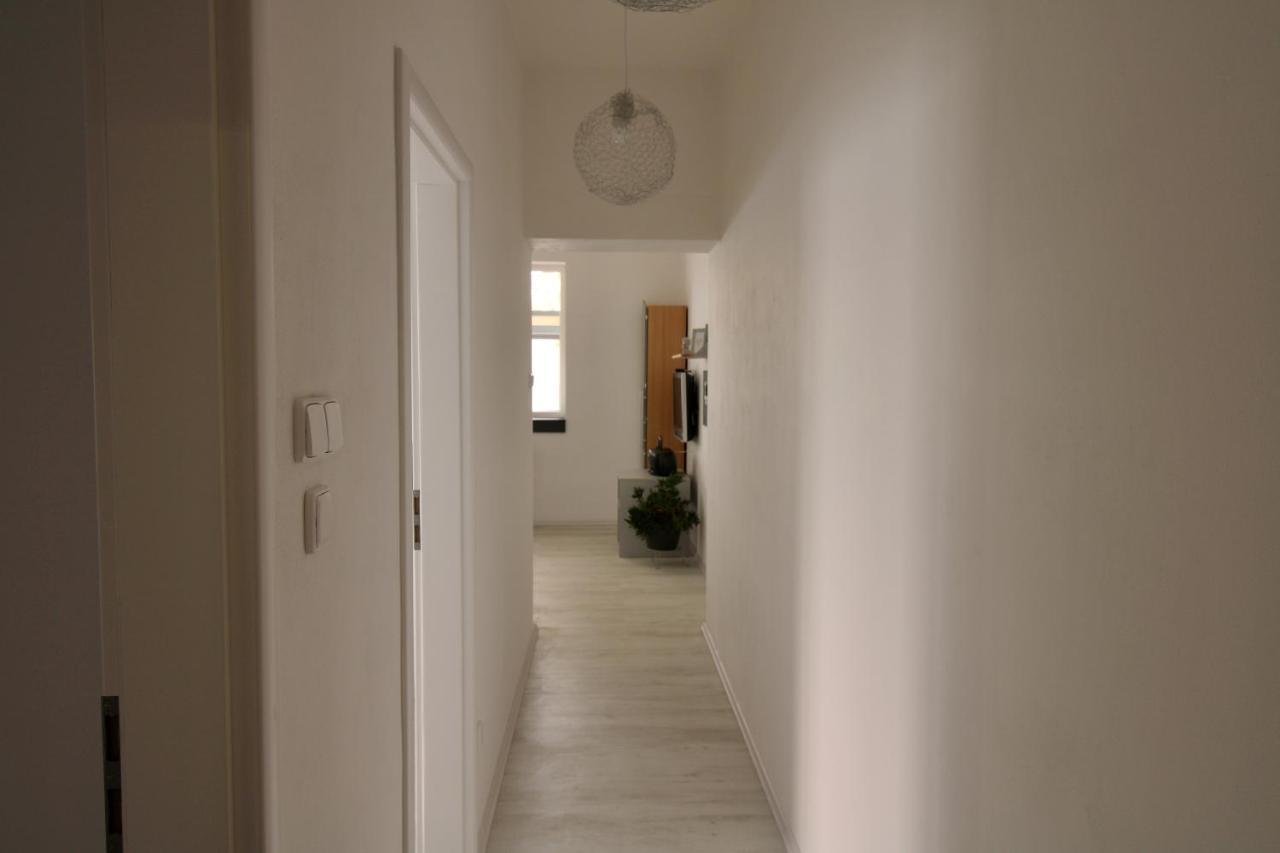 Apartments Near The Pond Prague Extérieur photo